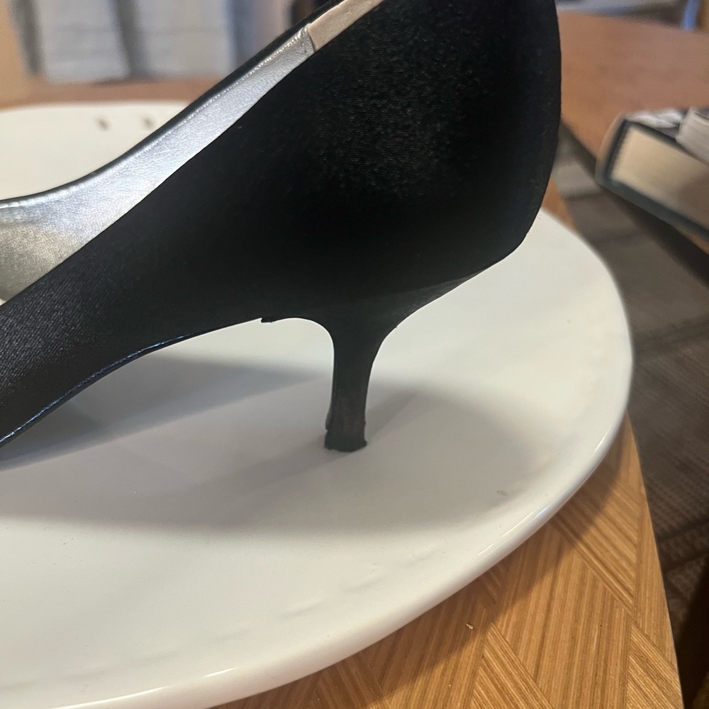 Nina Black Royal Satin Formal Pumps - Picture 8 of 9